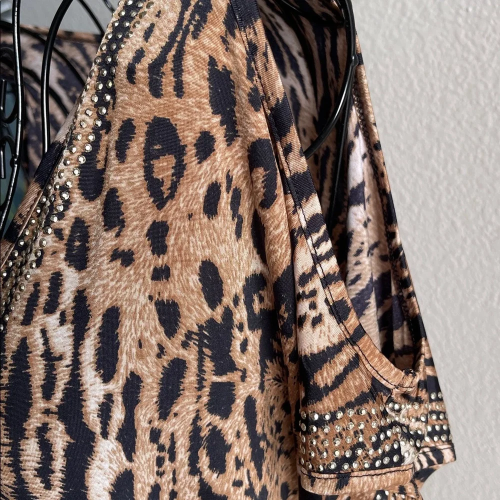 Boston Proper Leopard top - Picture 3 of 3